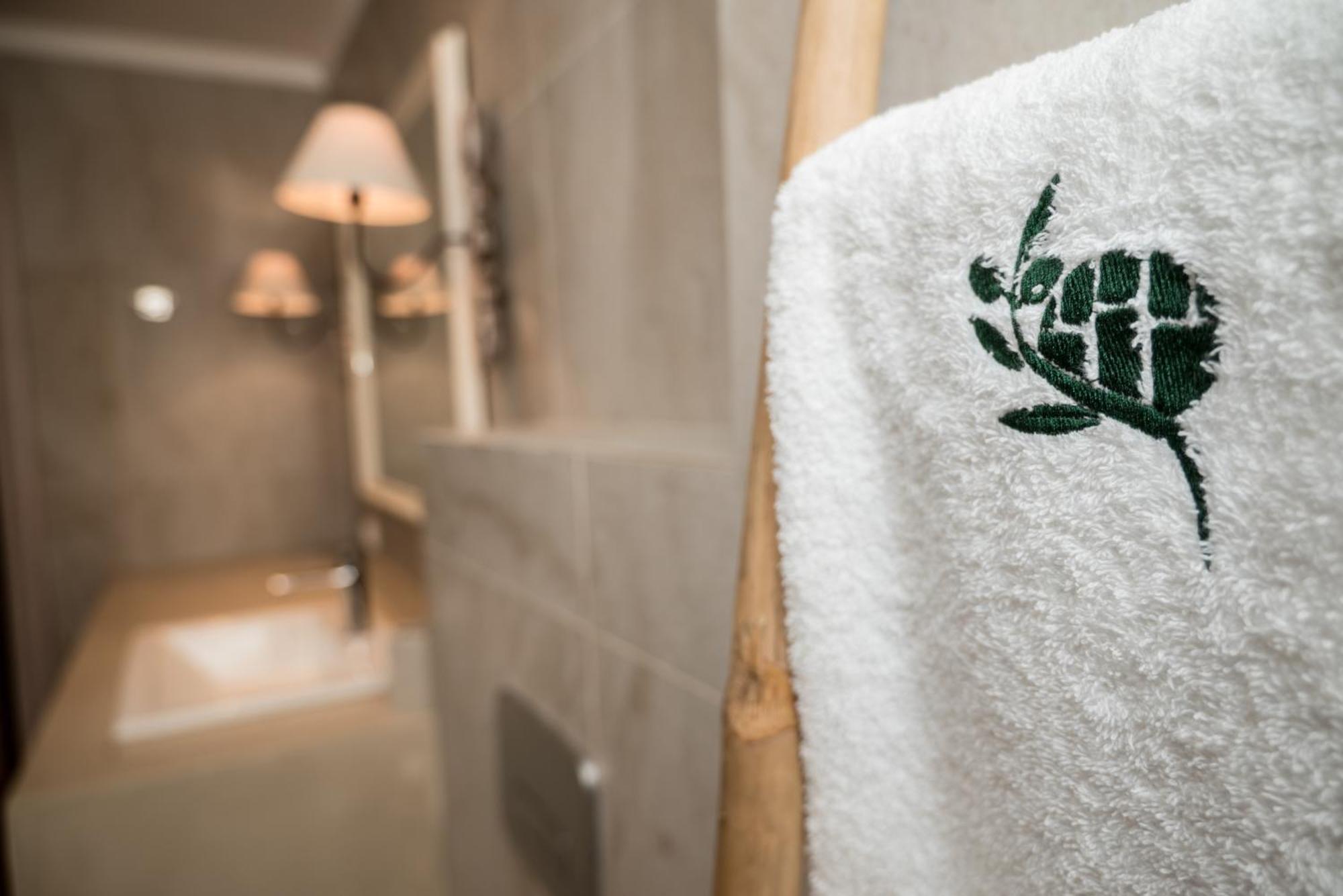 Efmar Exclusive Residences 伊西翁 外观 照片
